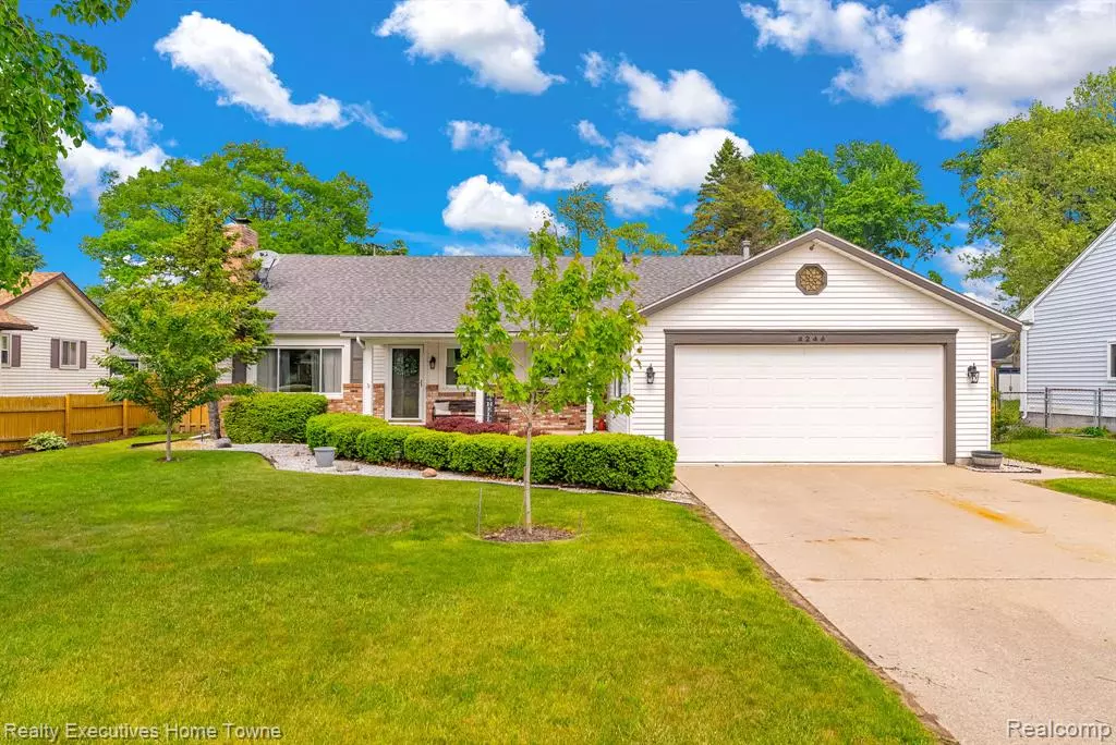 Fort Gratiot, MI 48059-3906,4244 Fairway Dr