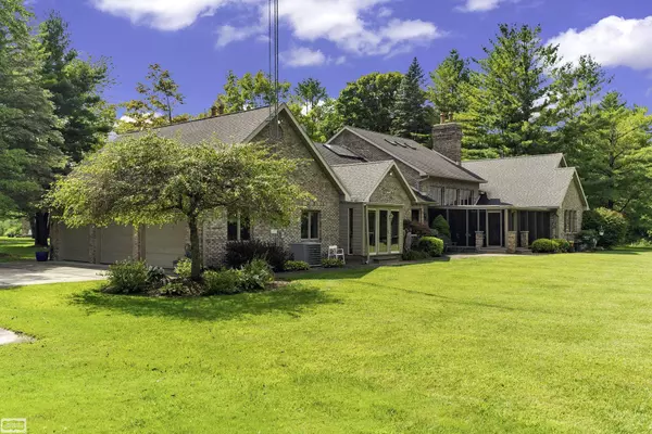 3840 Campbell Road, Fort Gratiot, MI 48059