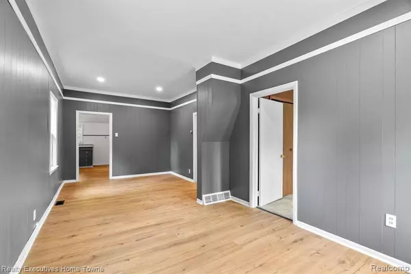 1114 CHURCH Street, Port Huron, MI 48060