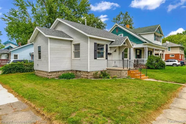 1217 MANSFIELD Street, Port Huron, MI 48060