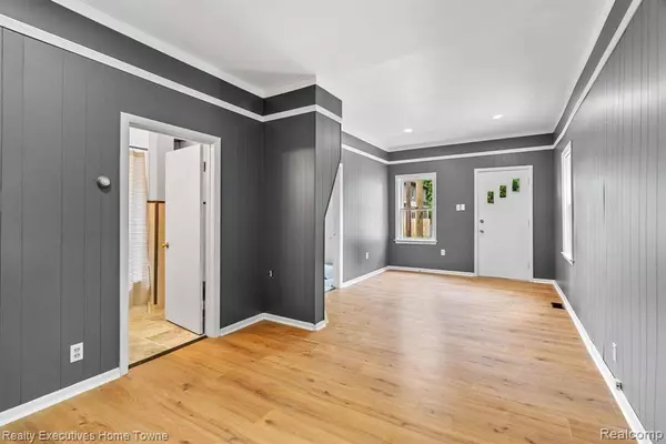 1114 CHURCH Street, Port Huron, MI 48060