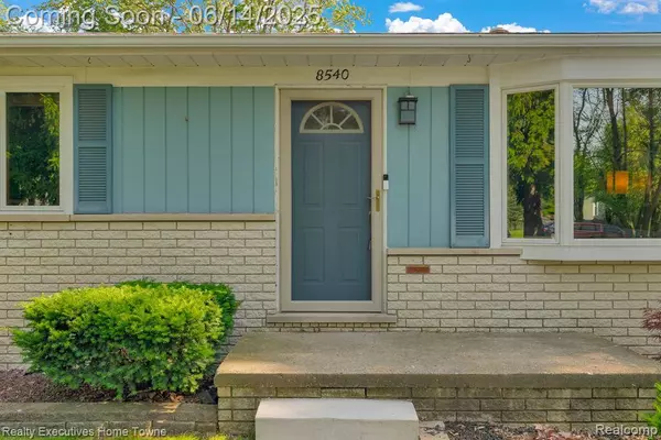 8540 Russell Street, Shelby Twp, MI 48317