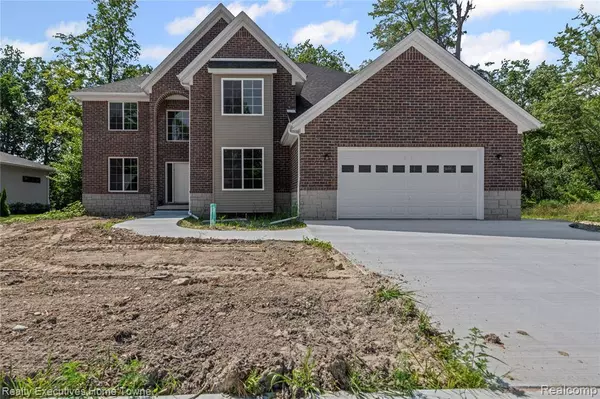 67695 MADELINE Street, Richmond, MI 48062