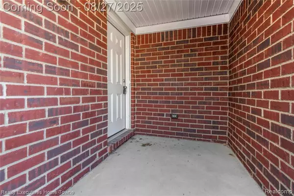 303 Hidden Harbor 2, Marine City, MI 48039