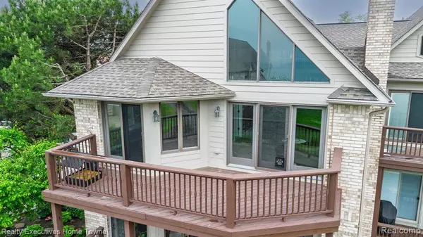 50731 Harbour View Drive N 26, New Baltimore, MI 48047