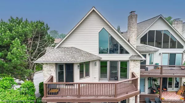 50731 Harbour View Drive N 26, New Baltimore, MI 48047