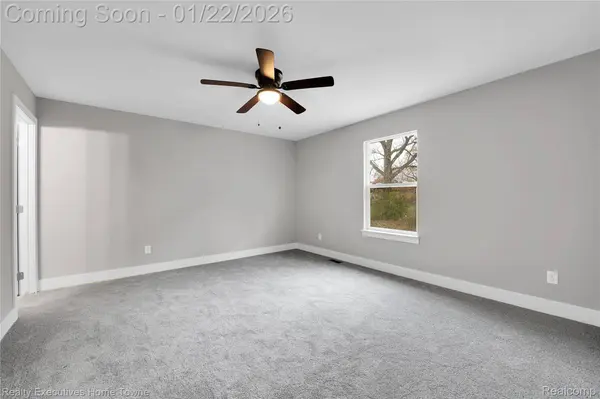 302 HIDDEN HARBOR WAY #25, Marine City, MI 48039