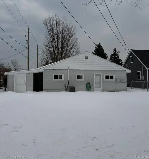 2525 19th AVE, Port Huron, MI 48060