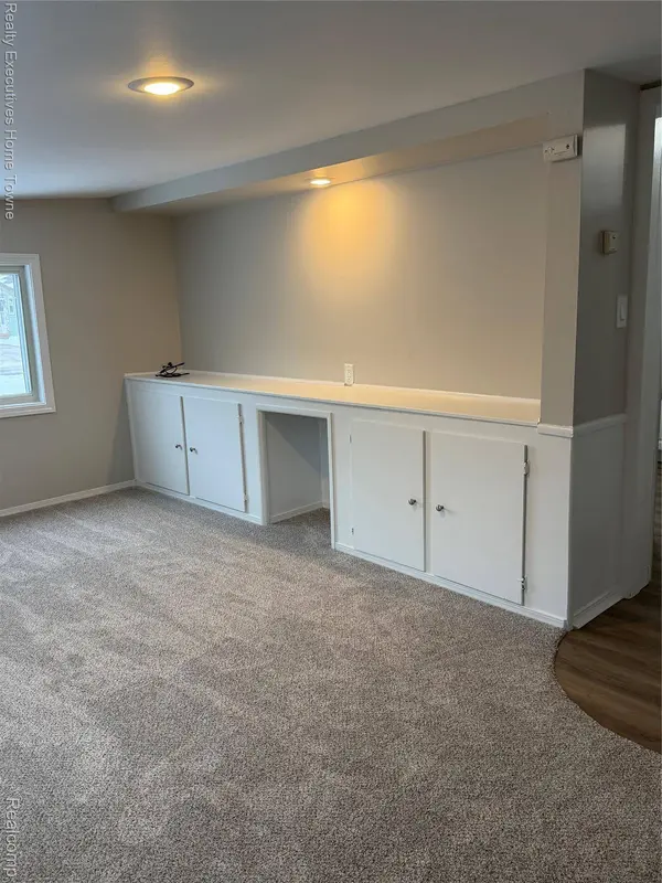 2525 19th AVE, Port Huron, MI 48060