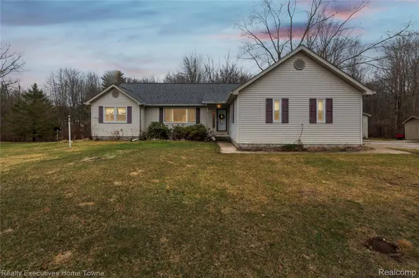 7037 Yager RD, St. Clair Township, MI 48079