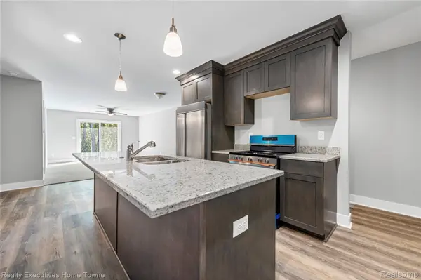 303 Hidden Harbor #2, Marine City, MI 48039