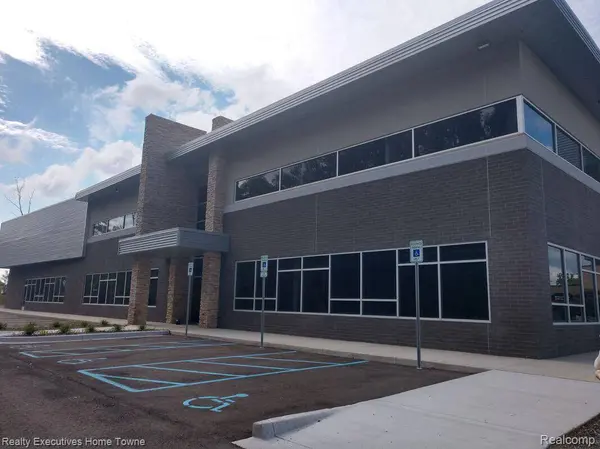 49433 Hayes #C, Shelby Charter Township, MI 48315