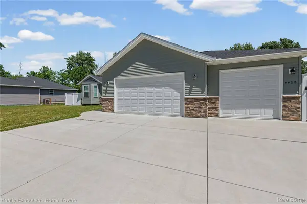 4429 RIVER RD, East China Township, MI 48054