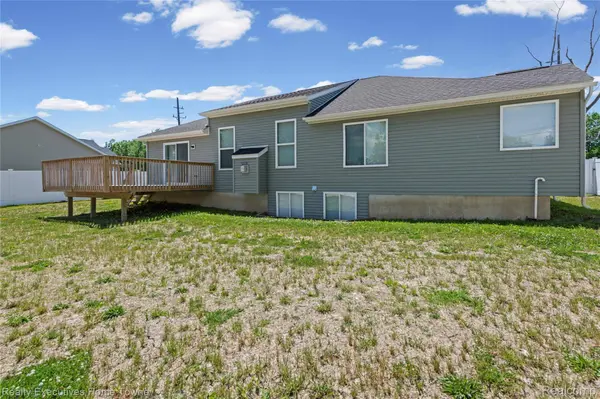 4429 RIVER RD, East China Township, MI 48054