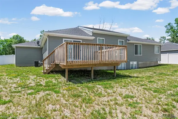 4429 RIVER RD, East China Township, MI 48054