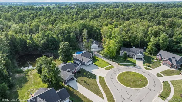 4251 Janice CT, Fort Gratiot Charter Township, MI 48059