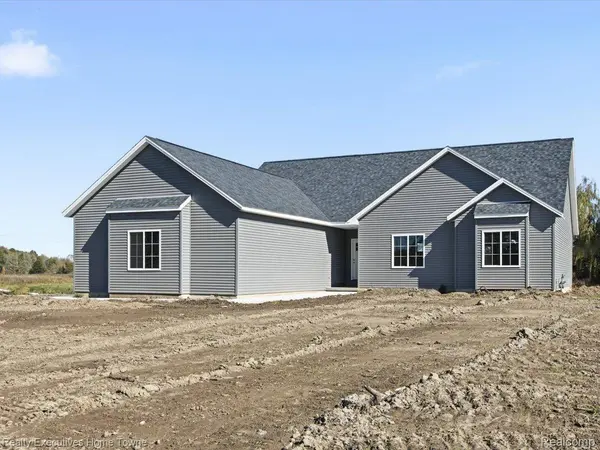 6527 McKinley RD, Cottrellville Township, MI 48039