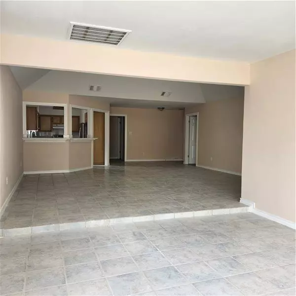 419 Country Club DR, Alamo, TX 78516