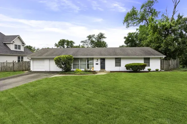 532 E Hawthorne Blvd, Wheaton, IL 60187-3626