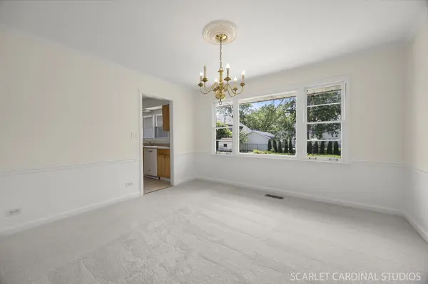 532 E Hawthorne Blvd, Wheaton, IL 60187-3626