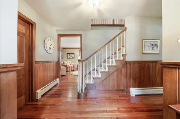 534 E Forest Ave, Wheaton, IL 60187-3836