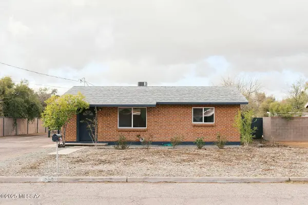 2906 E Presidio Road, Tucson, AZ 85716