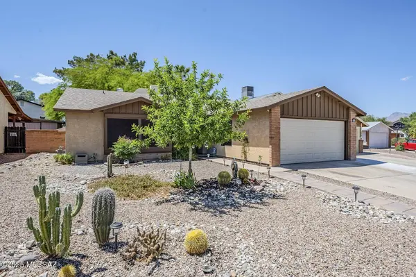 215 N Redcoat Lane, Tucson, AZ 85748