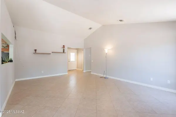10571 E Breckinridge Drive, Tucson, AZ 85730