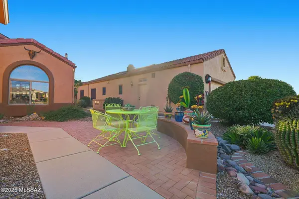 603 W Mickelson Lane, Green Valley, AZ 85614