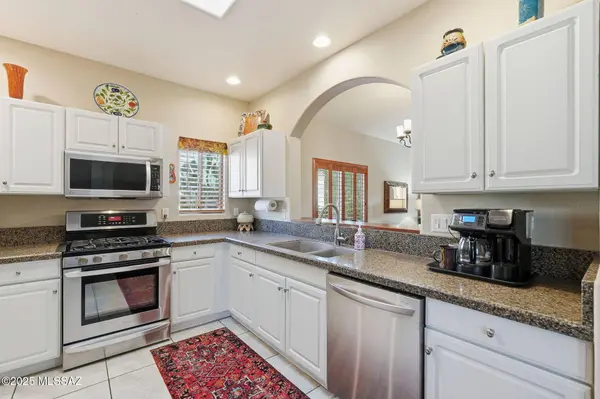 603 W Mickelson Lane, Green Valley, AZ 85614