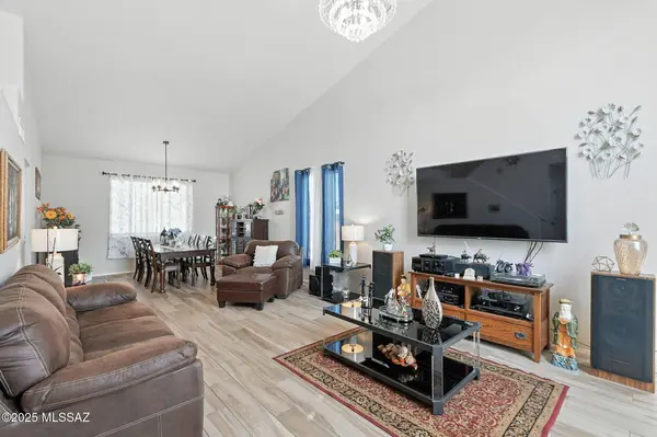 9469 N Crestone Drive, Tucson, AZ 85742