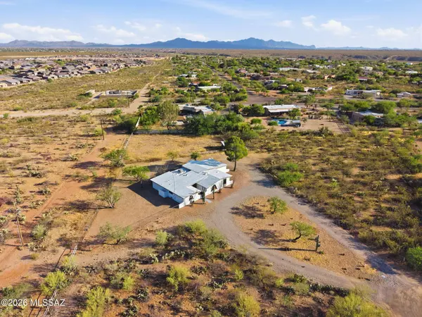7611 S Avenue De Belleza, Tucson, AZ 85747