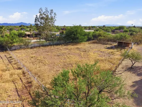 7611 S Avenue De Belleza, Tucson, AZ 85747