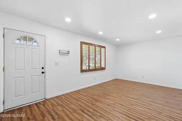 2922 E Seneca St, Tucson, AZ 85716