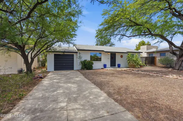 2922 E Seneca St, Tucson, AZ 85716