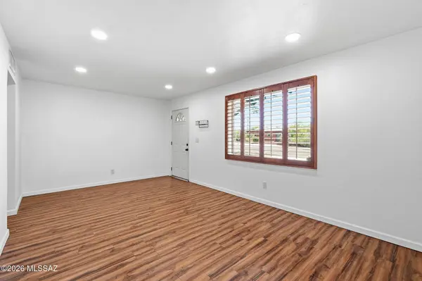 2922 E Seneca St, Tucson, AZ 85716