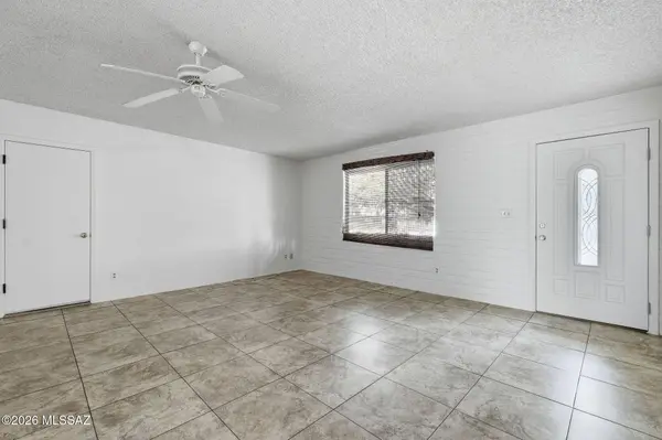9871 E Sellarole Rd, Tucson, AZ 85730