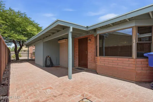1125 E Kleindale Rd