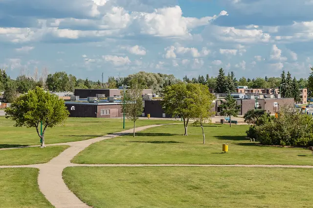Confederation Park