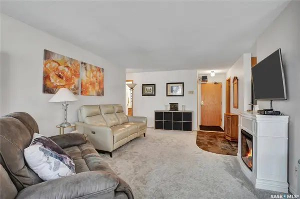 910 9th STREET E #202, Saskatoon, SK S7H 0N1