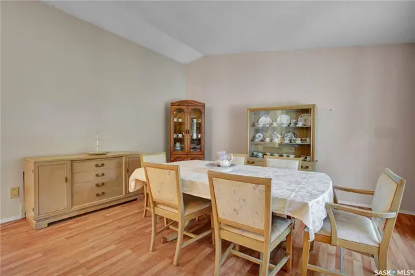 142 Cowley ROAD, Saskatoon, SK S7N 3Z6