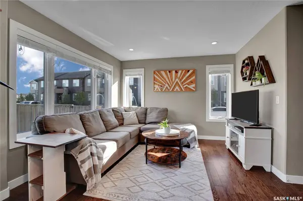251 Underhill WAY, Saskatoon, SK S7V 0M9