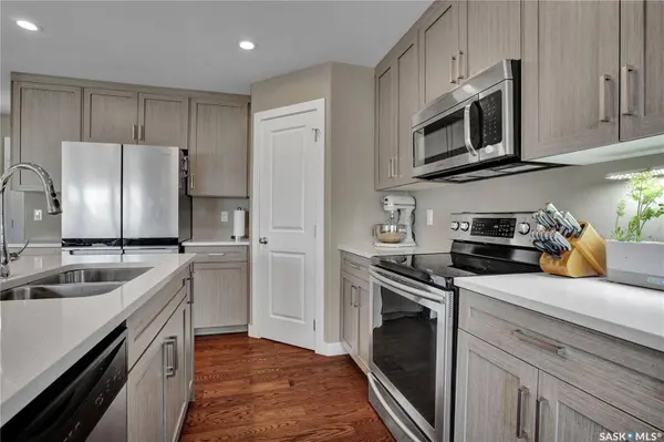 251 Underhill WAY, Saskatoon, SK S7V 0M9