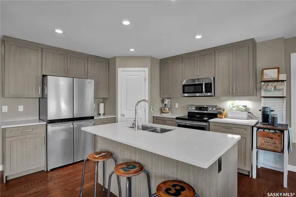 251 Underhill WAY, Saskatoon, SK S7V 0M9