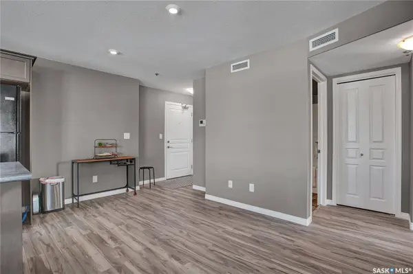 923 Kristjanson ROAD #208, Saskatoon, SK S7S 0B1