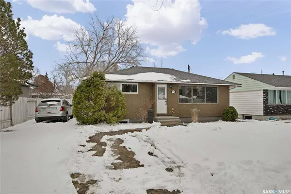 1909 Wiggins AVENUE S, Saskatoon, SK S7J 1W2