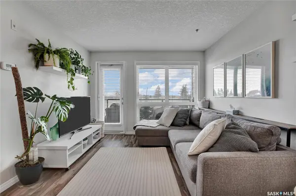 915 Kristjanson ROAD #123, Saskatoon, SK S7S 0B1