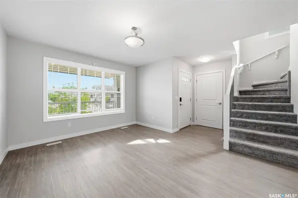 139 Stilling MEWS, Saskatoon, SK S7V 0P4