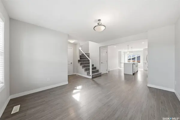 139 Stilling MEWS, Saskatoon, SK S7V 0P4