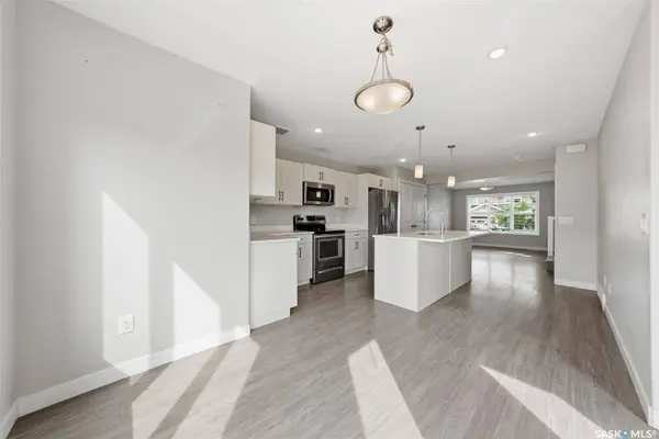 139 Stilling MEWS, Saskatoon, SK S7V 0P4
